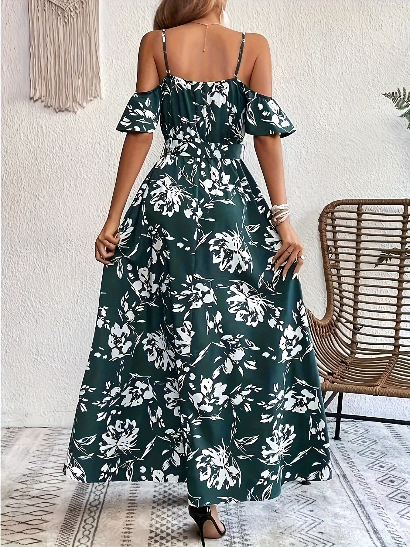 Sophie – Elegant Floral Shoulder Summer Dress