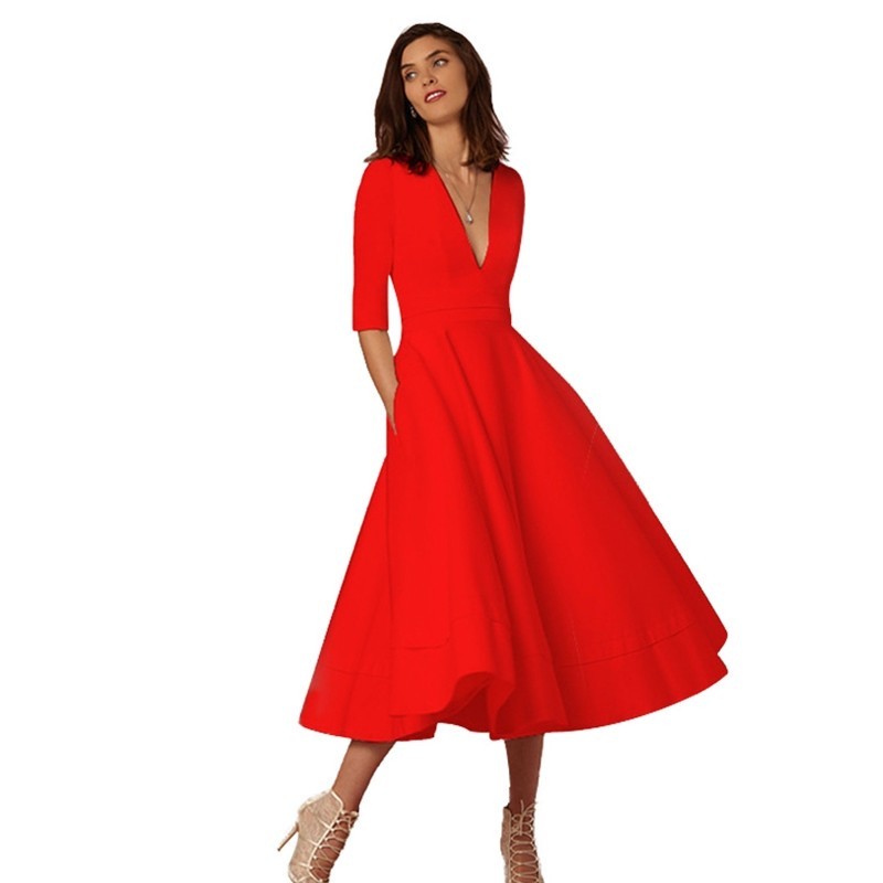 Elegant Women's Midi Dress – A-Line, V-Neckline, Half-Length Sleeves