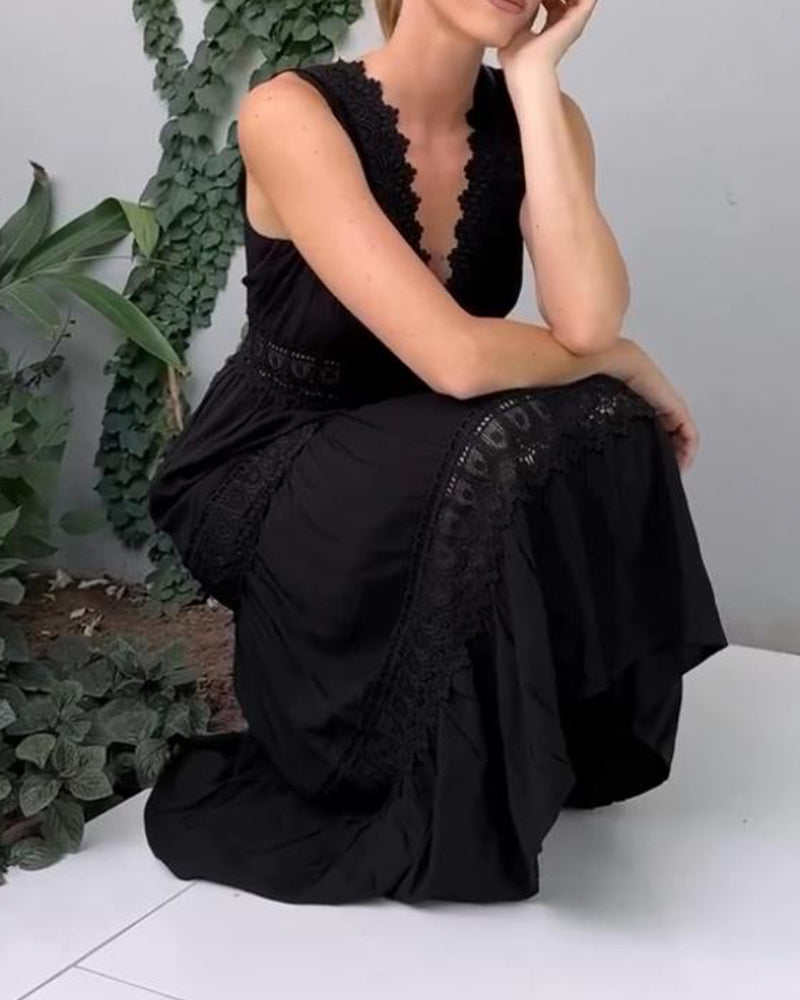 Everleigh Melbourne | Elegant Lace Dress with V-Neck