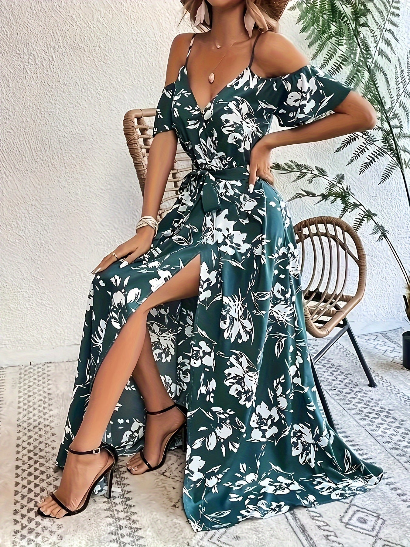 Sophie – Elegant Floral Shoulder Summer Dress