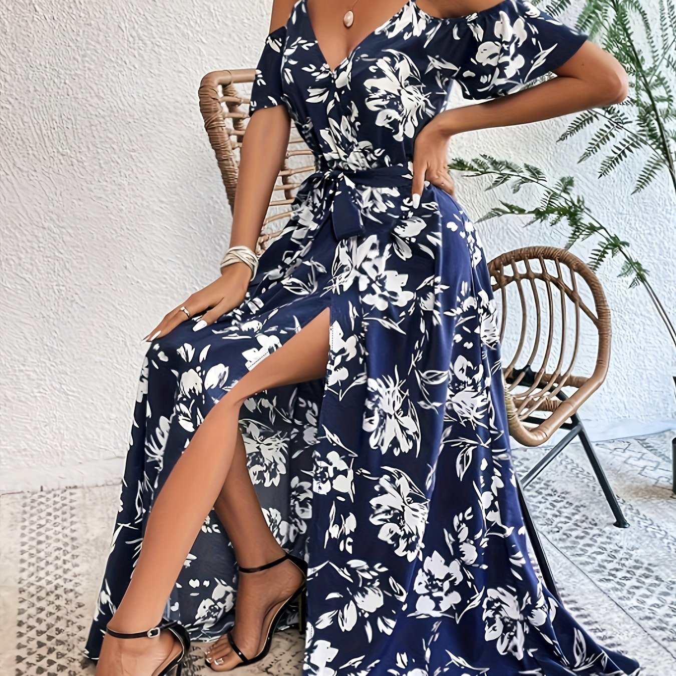 Sophie – Elegant Floral Shoulder Summer Dress